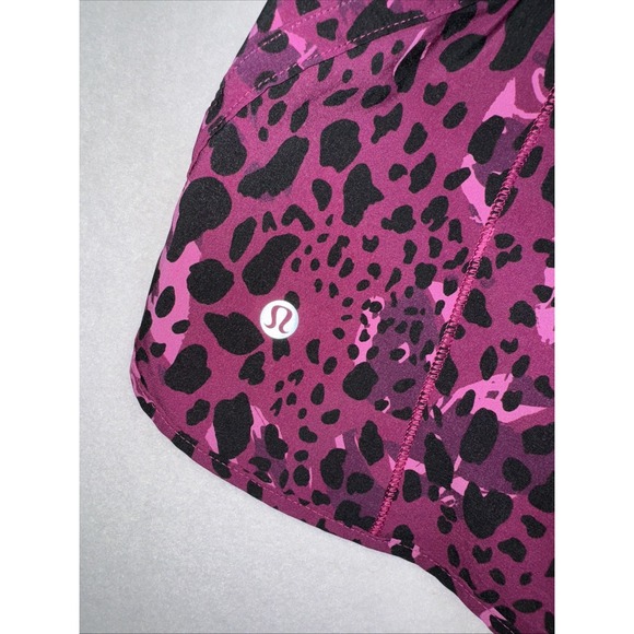 Lululemon Track That Short 5" Lined Mid Rise Size 4 Cheetah Camo Purple Print - Picture 5 of 6